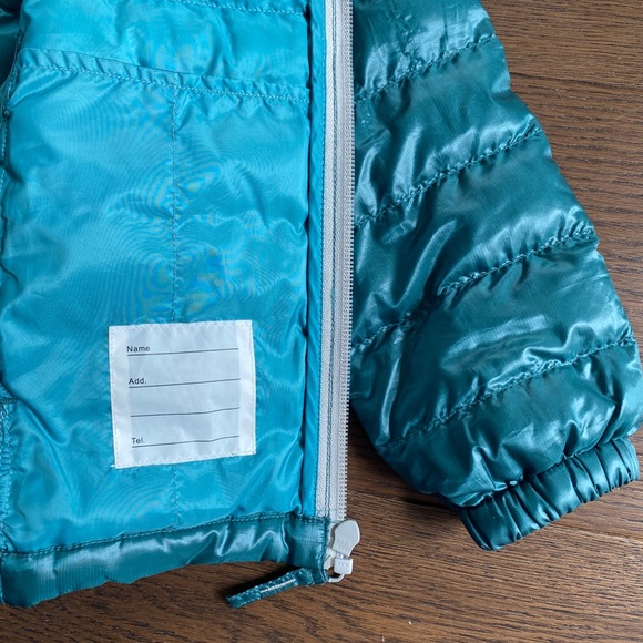UNIQLO kids ultra light down jacket - size US 4T - Picture 9 of 9